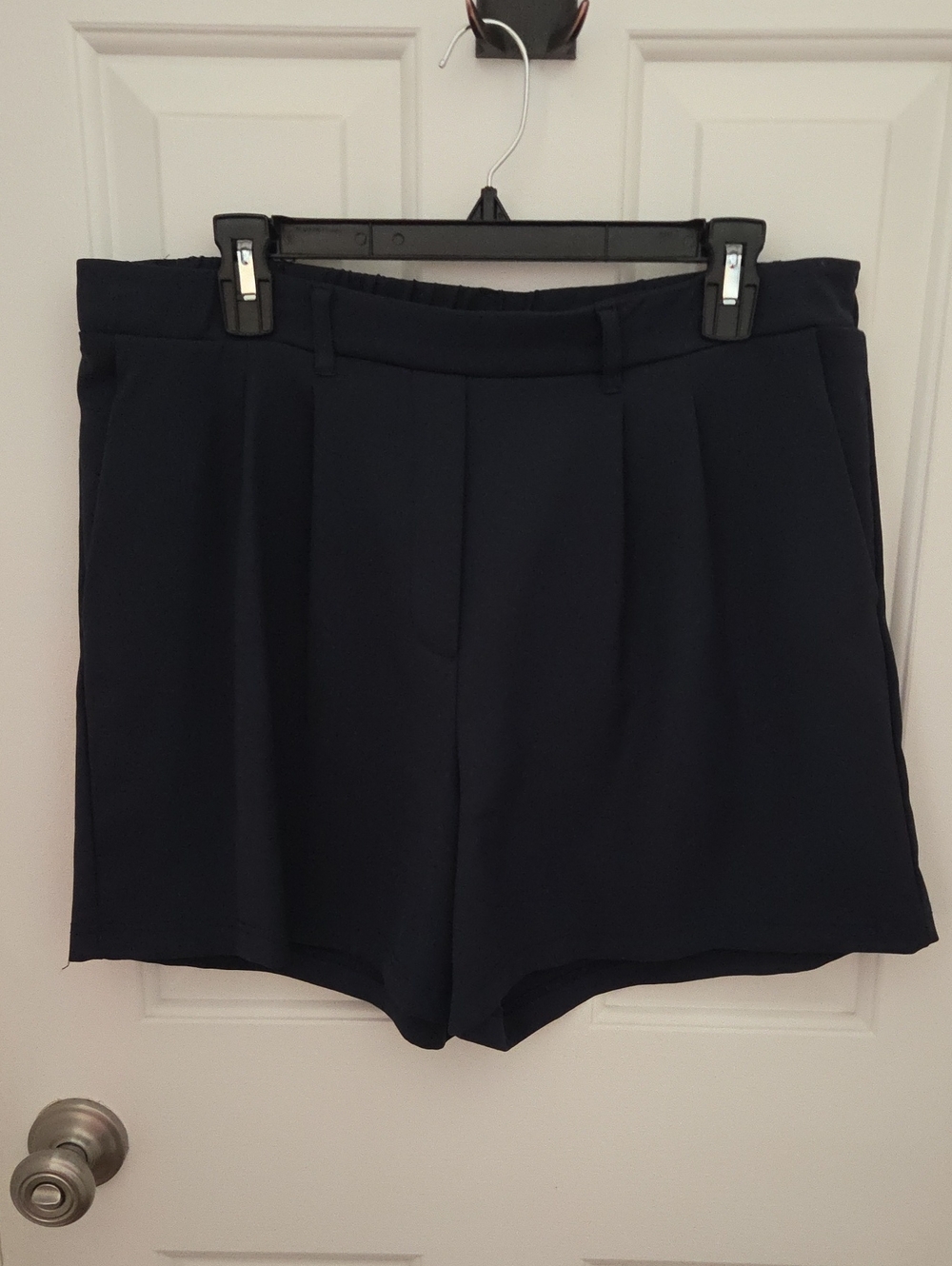 32° Cool Tailored High-Waist Black Women’s Bermuda Shorts Pull on